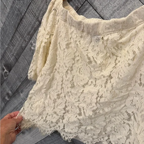 Jessica Simpson Cream Off Shoulder Lace Blouse. Boho Beachy Whimsical Fairy Core - Picture 8 of 8